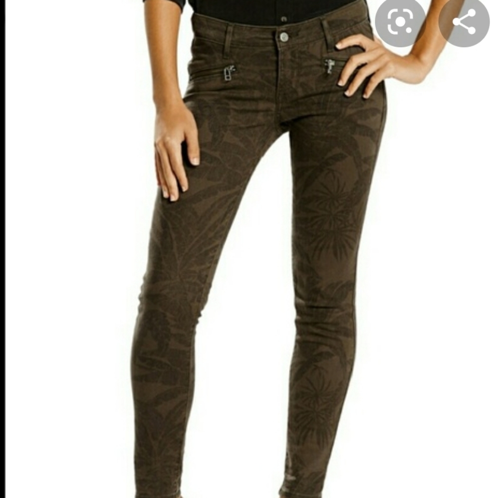 Levi's low rise jeans